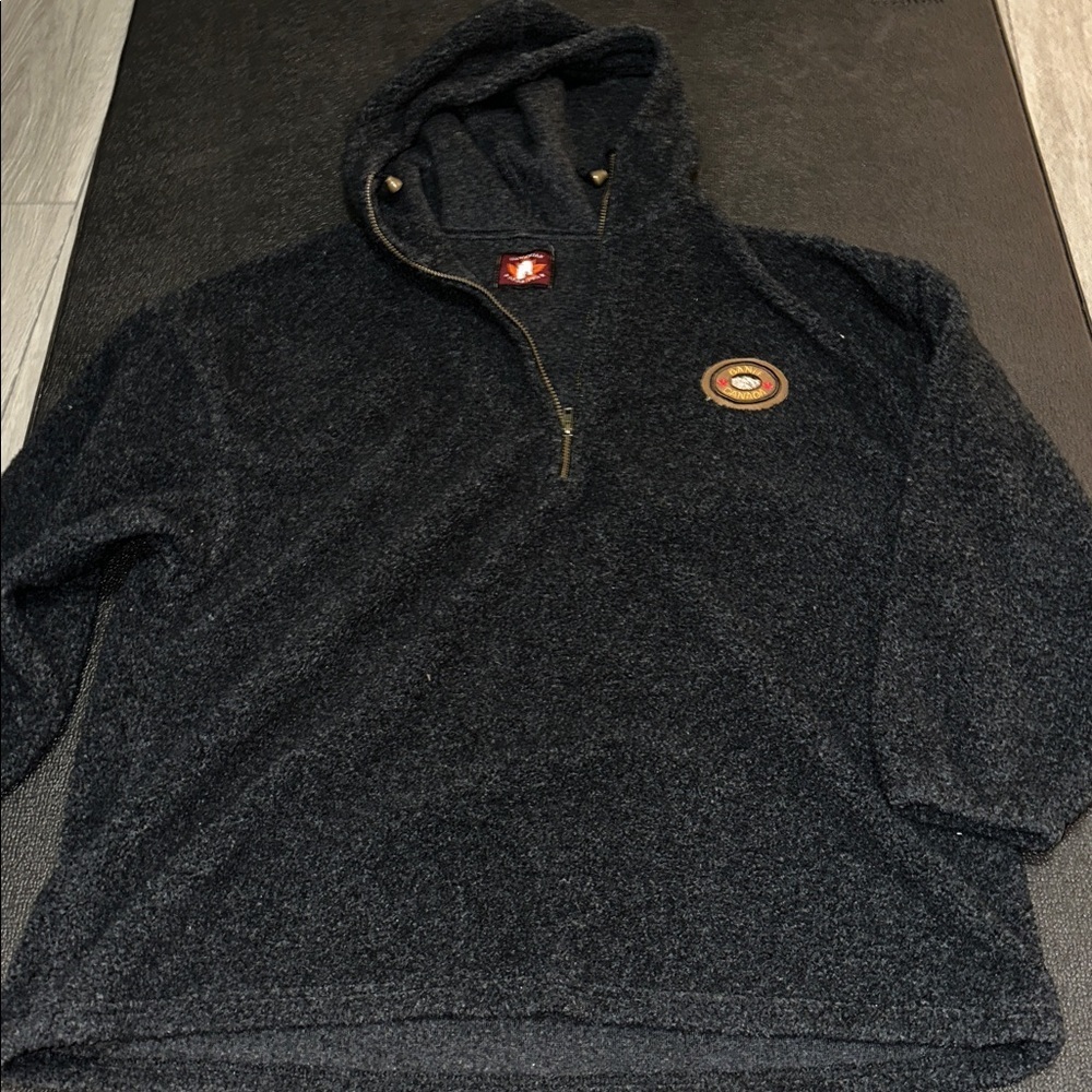 Black / gray Hooded Pullover with banff Canada size XL